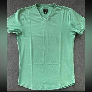 Cuts Men's Green V-Neck Shirt